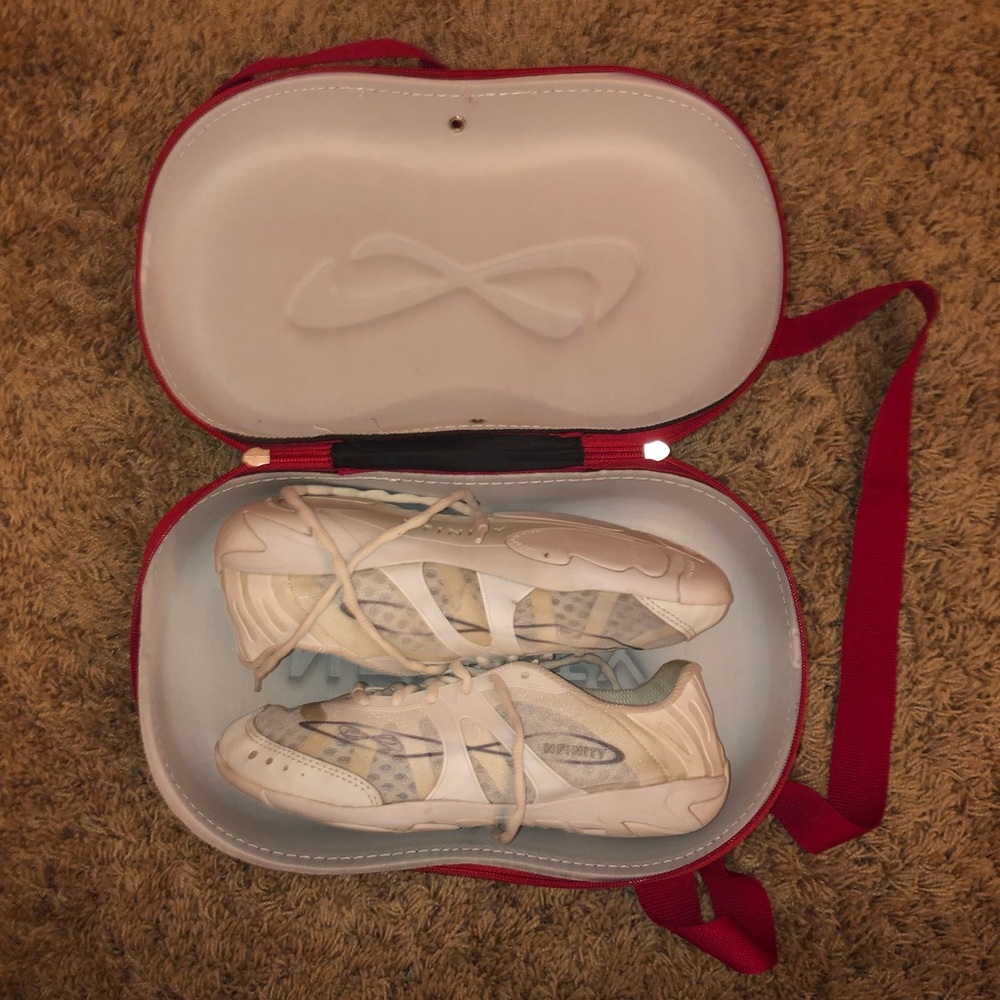 nfinity vengeance cheer shoes